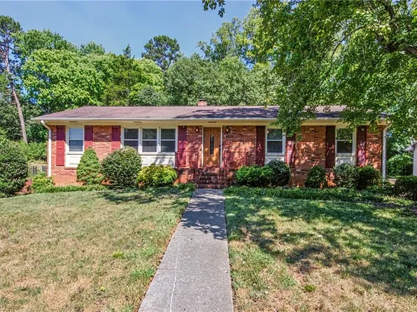 2961 Northbridge Rd, Winston Salem, NC 27103