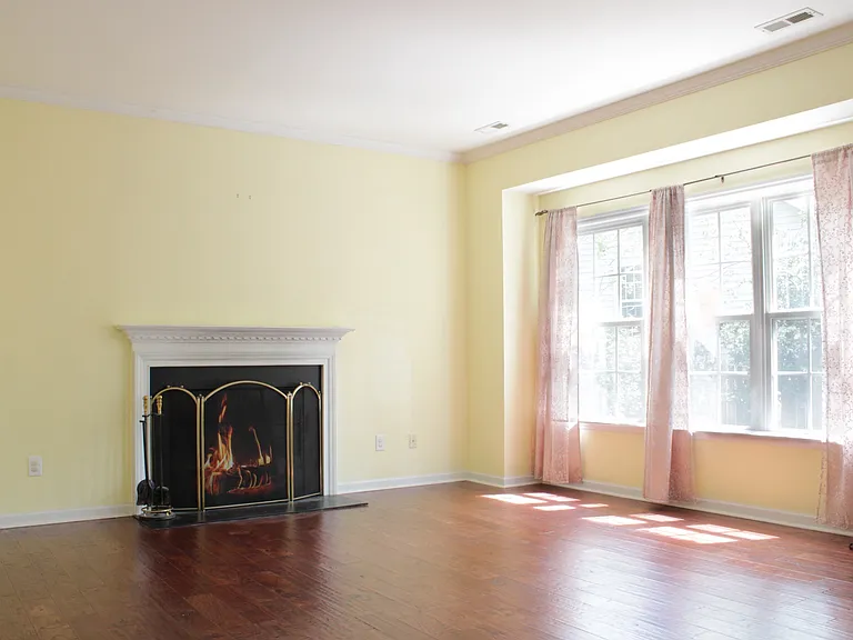 101 Savannah Ter — Photo 11