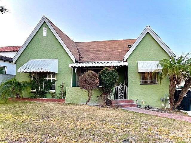 1st image of 2723 W 78th Pl
