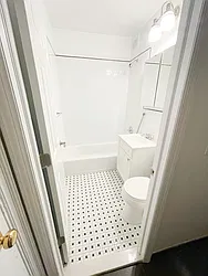 Rented by Urban Real Estate Inc