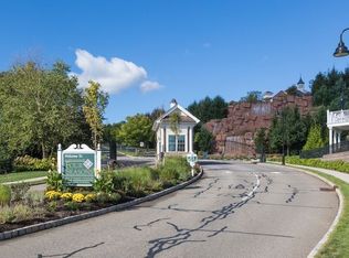 4 Quarry Dr APT C2, Little Falls, NJ 07424