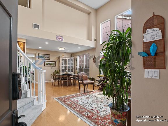 2nd image of 216 Coffeeberry Dr