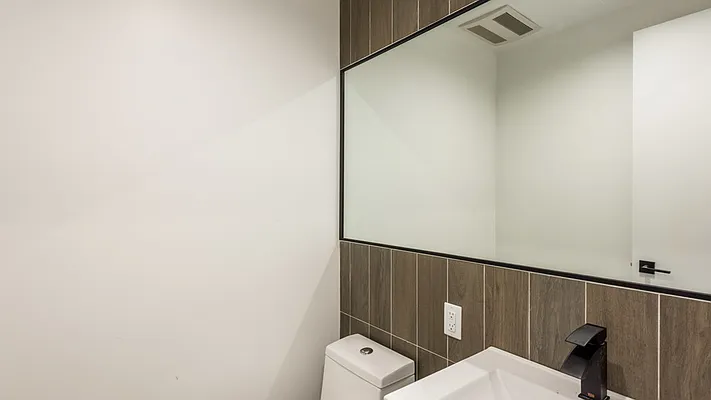 Rented by Nooklyn NYC LLC | media 12