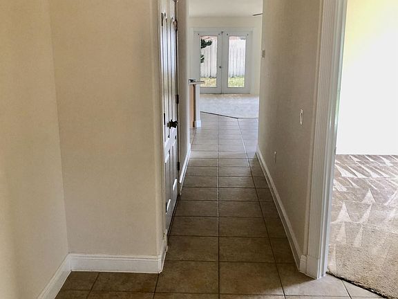 2nd image of 4500 Sugarberry Ln
