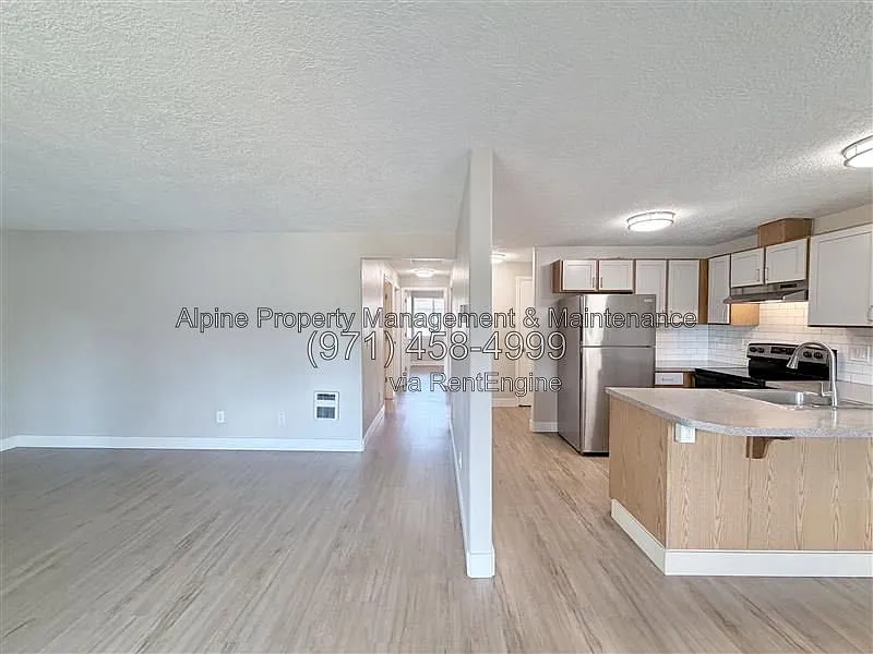 2 bed, 2.0 bath, 1100 sqft, $1,550 — Photo 1