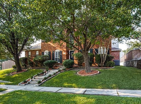 4th image of 2415 Sherbrooke Ln