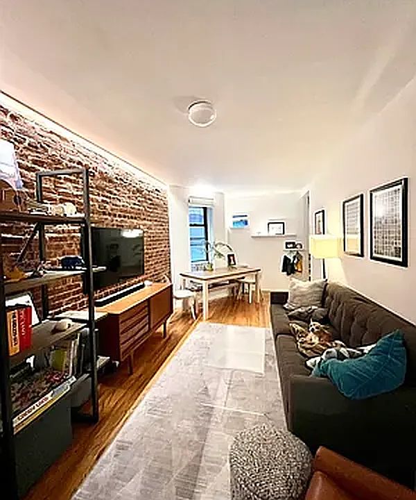 1st image of 711 Carroll St APT 3L