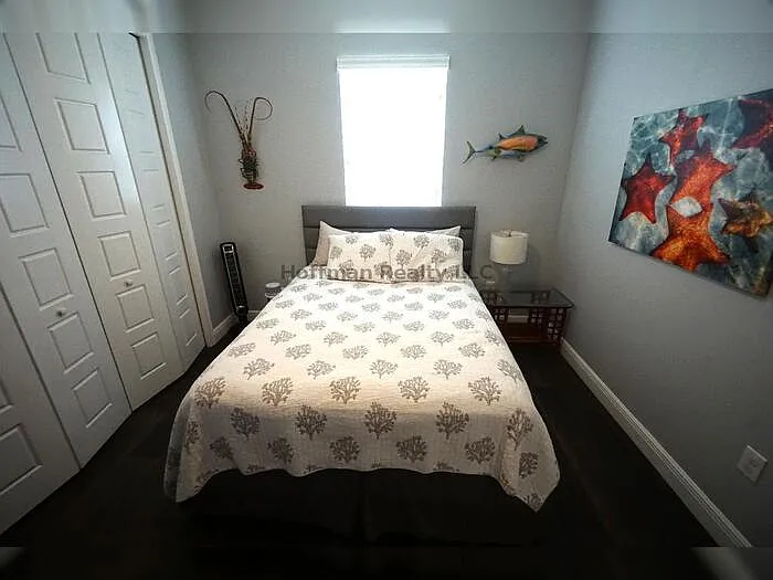 2314 W Saint Sophia St — Photo 11