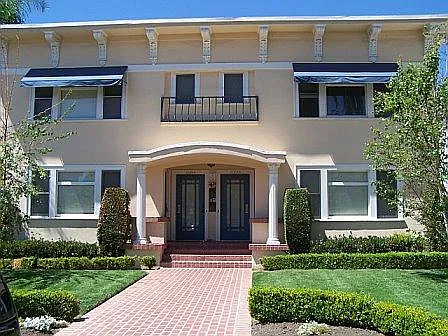 1 bed, 650 sqft, $2,200 — Photo 1