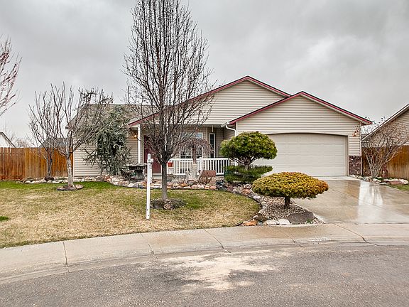 3rd image of 11462 Catskill Dr