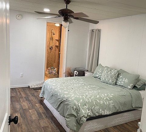 3rd image of 128 Park Dr