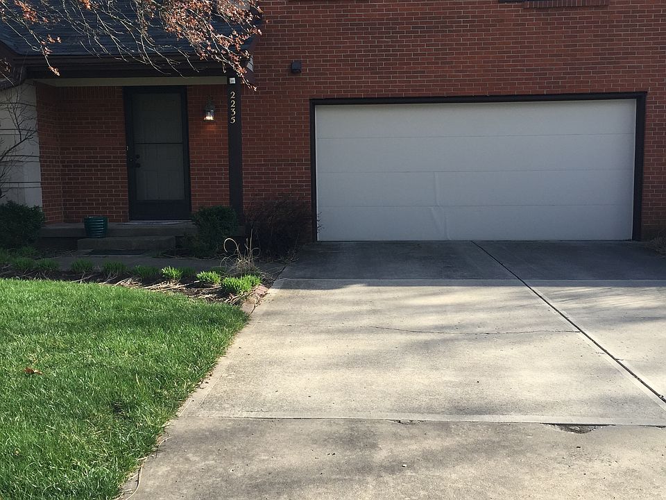 1st image of 2235 Golden Oaks N