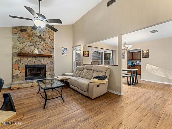 5th image of 6655 WELLINGTON PL Lane