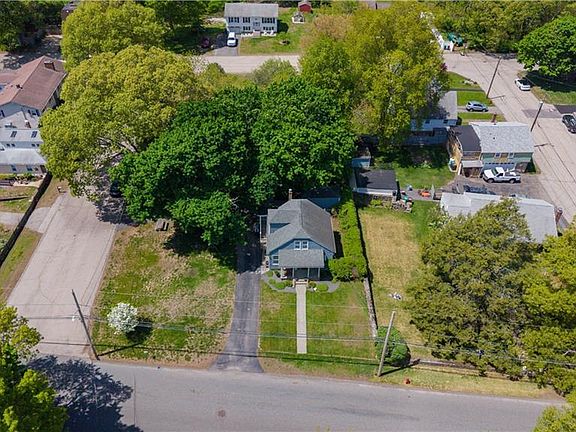 4th image of 195 Talcott St