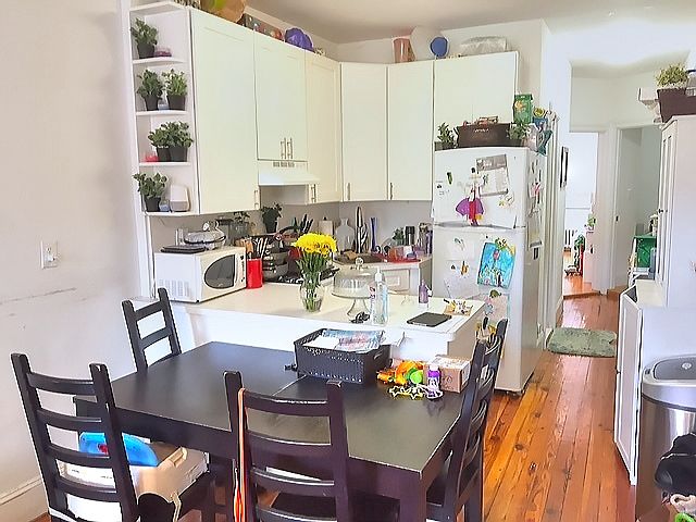 2nd image of 1502 8th Ave #4L