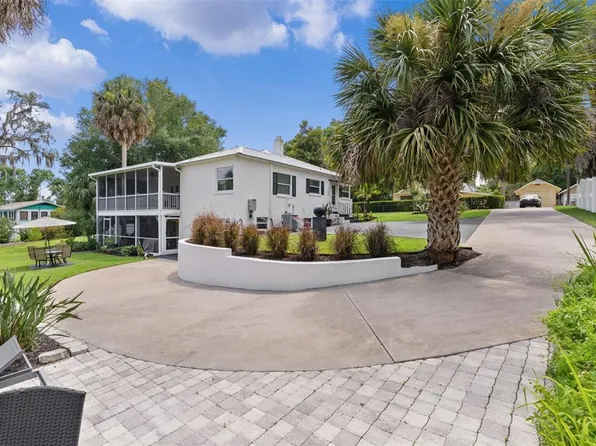 306 N Clayton St, Mount Dora, FL 32757