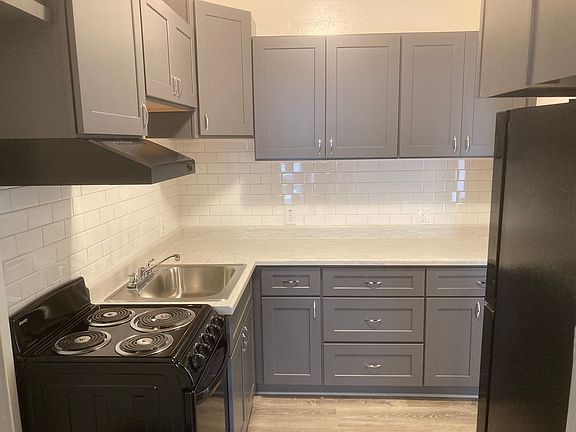 2nd image of 104 21st Ave APT 301