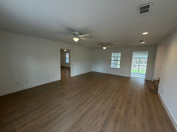 2nd image of 1010 Vine St