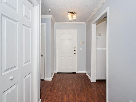 5th image of 800 S Dakota Ave APT 212
