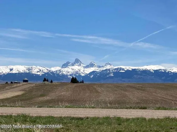 8706 W Ridge Rd, Tetonia, ID 83452