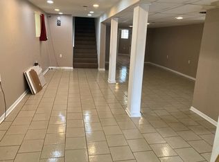 2041 W Marquette Rd #BASEMENT, Chicago, IL 60636