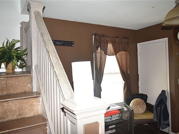 5th image of 36 Masseth St