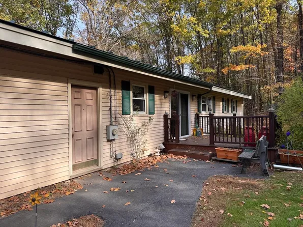 27 Wellignton Drive, Chesterfield, NH 03462