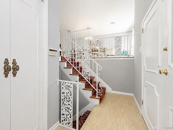 2nd image of 735 Elvira Avenue
