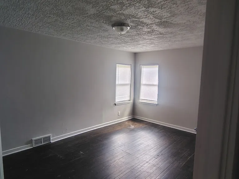 1331 Taft St — Photo 9