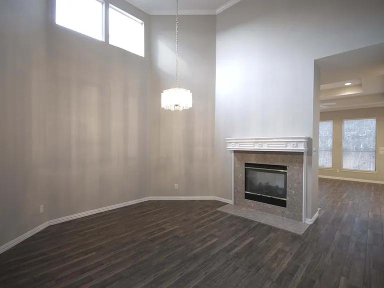 7702 Brookview Ct — Photo 2