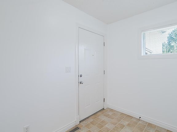 2nd image of 12050 17th Ave SW #85