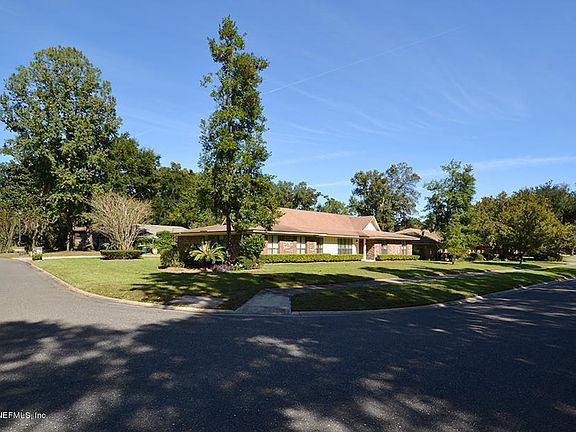 2nd image of 2919 Bernice Ct