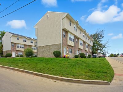 906/908 Buchanan Ave, Charleston, IL, 61920