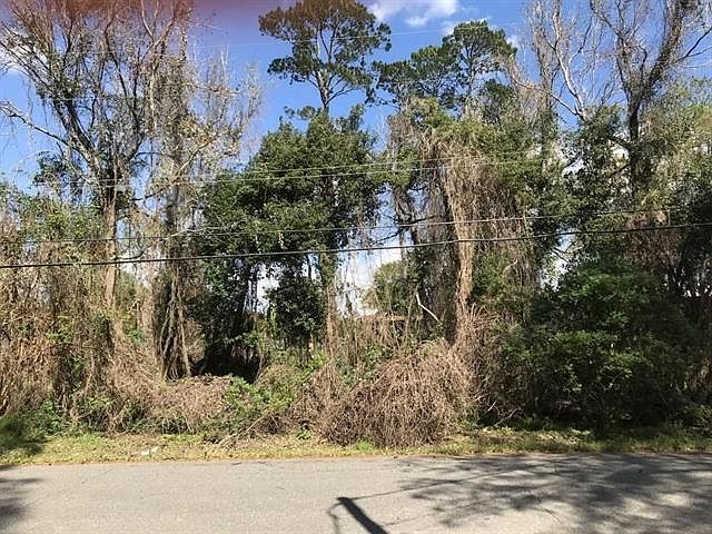 1st image of Constance Ln