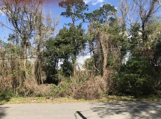 Constance Ln, Lake Charles, LA 70605