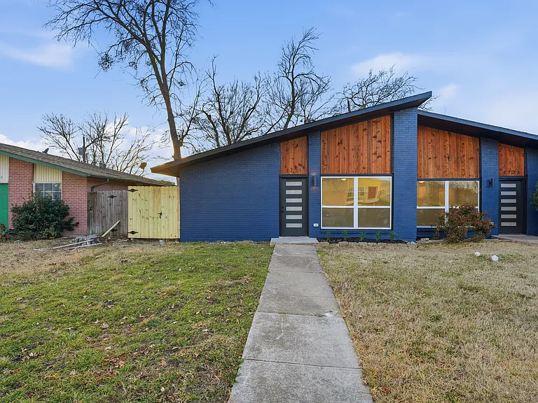 1721 R Ave — Photo 1