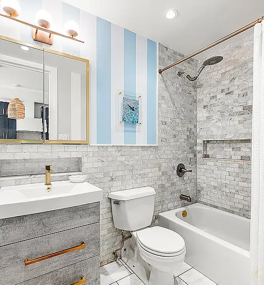529 W 42nd St #9RR — Photo 10