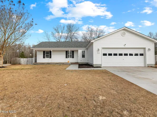 177 Wheaton Drive, Richlands, NC 28574