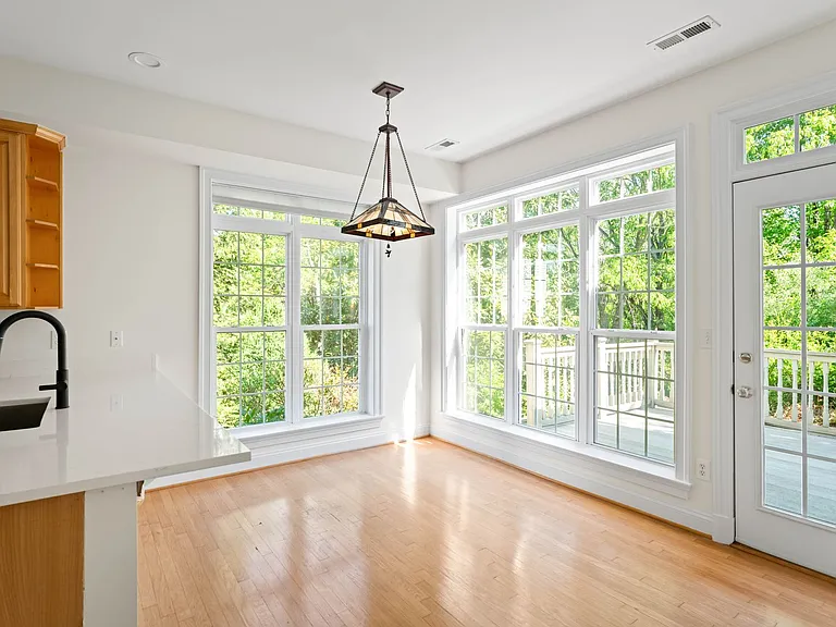 4990 Lake Tree Ln — Photo 19