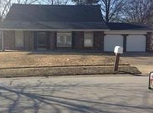 11883 Branridge Rd, Florissant, MO 63033