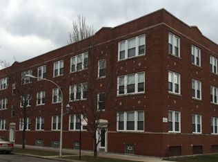 3573 W Henderson St #3, Chicago, IL 60618