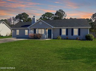 138 Parnell Rd, Hubert, NC 28539