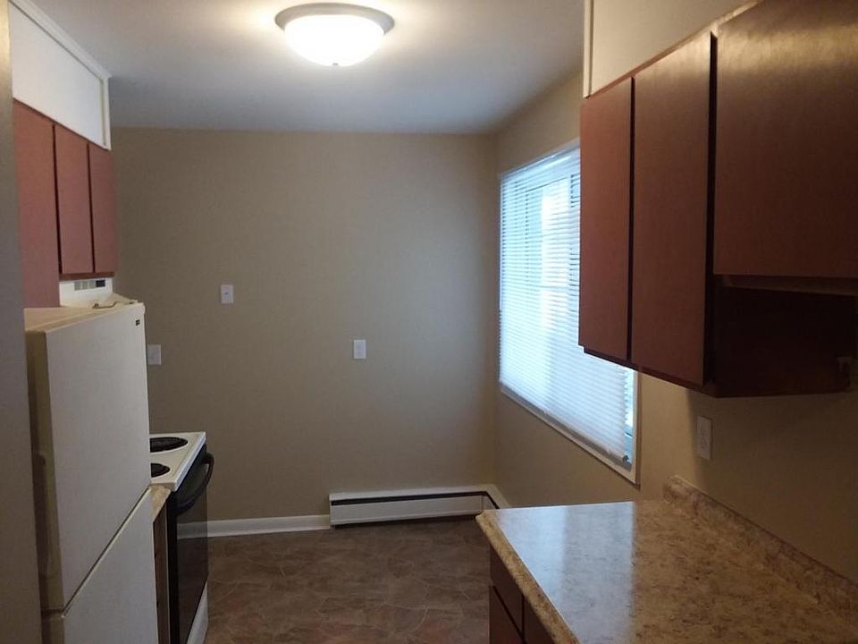 128 W Klubertanz Dr APT 3, Sun Prairie, WI 53590 Zillow