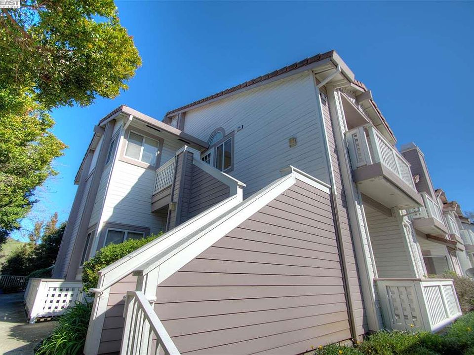 1st image of 286 Sorrento Ct