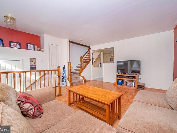 5th image of 133 Armerina Dr
