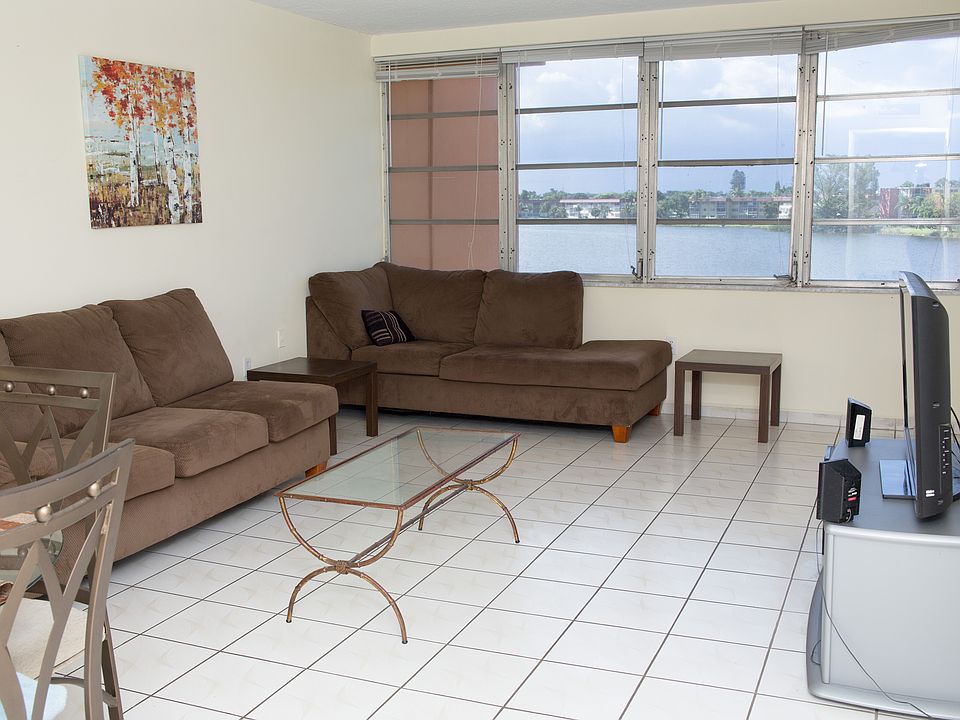 1st image of 1591 NE Miami Gardens Dr APT 313