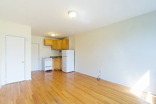 Rented by Compass | media 2