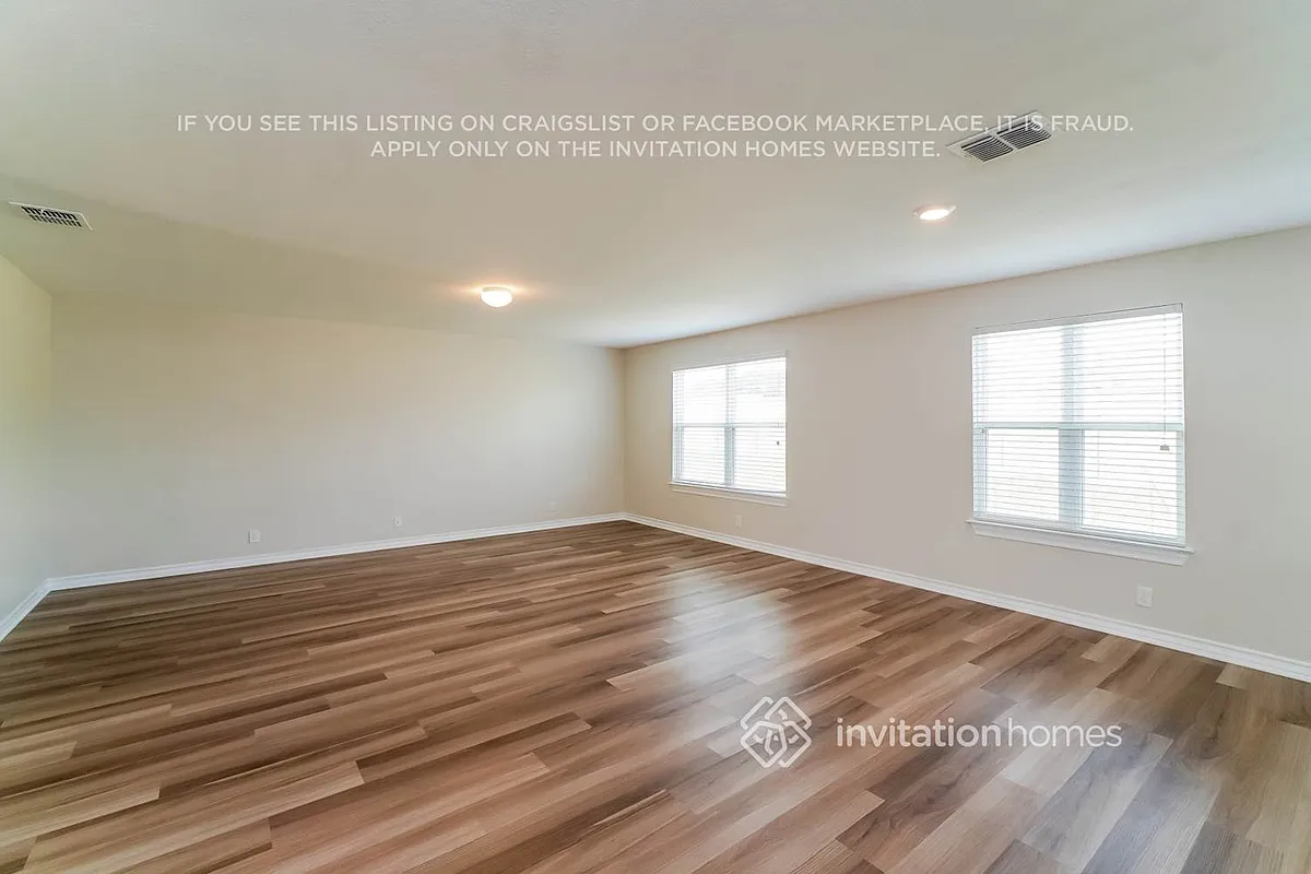 Building Photo - 8907 Taylor Grv