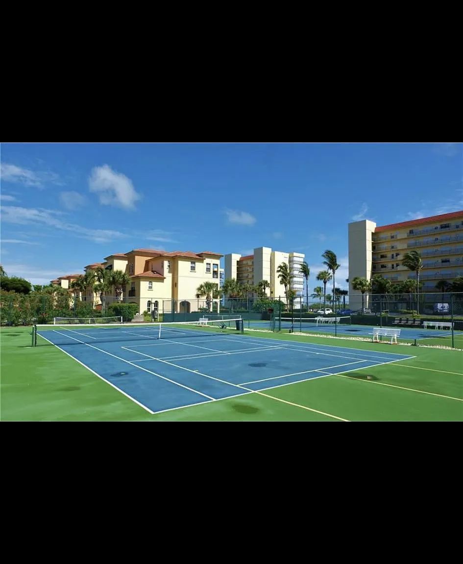 7440 S Ocean Dr — Photo 3