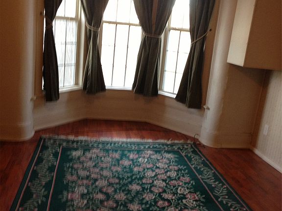 Bay windows in large living room